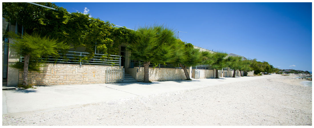 apartments on the beach near Split
